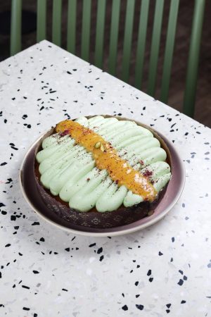 Zingy Lemon & Pistachio Cake