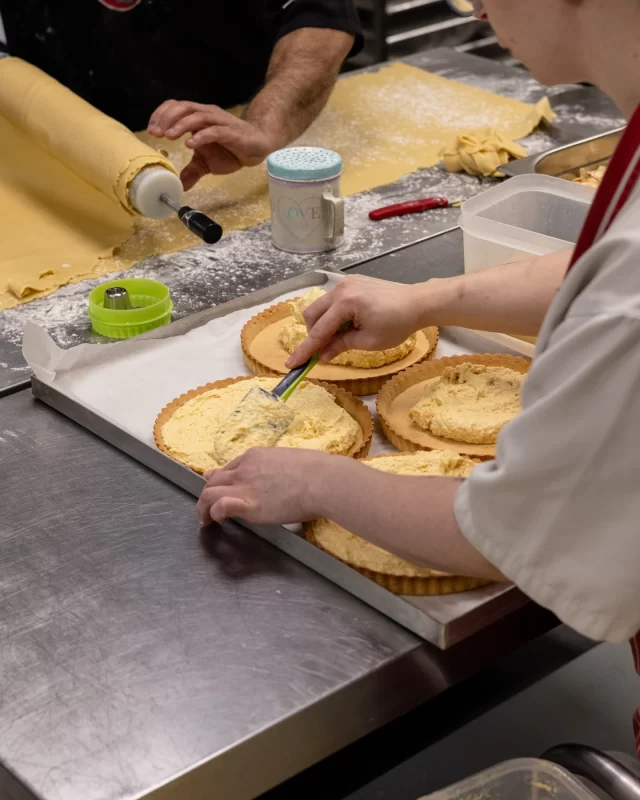 ✨BTS at the bakery ✨

Did you know that we supply over 50 retailers in Dublin & Wicklow. You can find our baked goodies at coffee spots, pubs, restaurant, grocery stores and everywhere in between. 

If you’re a food business owner or manager looking to elevate your baked goods game then you know who to call for 10/10 products and service. Info@rustichoneyfood.ie

#bakery #bts #dublinbakery #wholesalebakery #dublincafe #dublinfood
